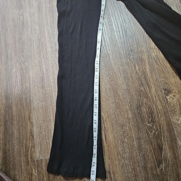 Reformation Jeans Black Ribbed Knit Jumpsuit | Size M | Made in USA Minimalist - Picture 4 of 11